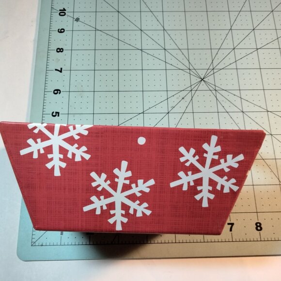 Red Snowflake Holiday Basket Cookie Candy Storage Handles - Picture 5 of 7